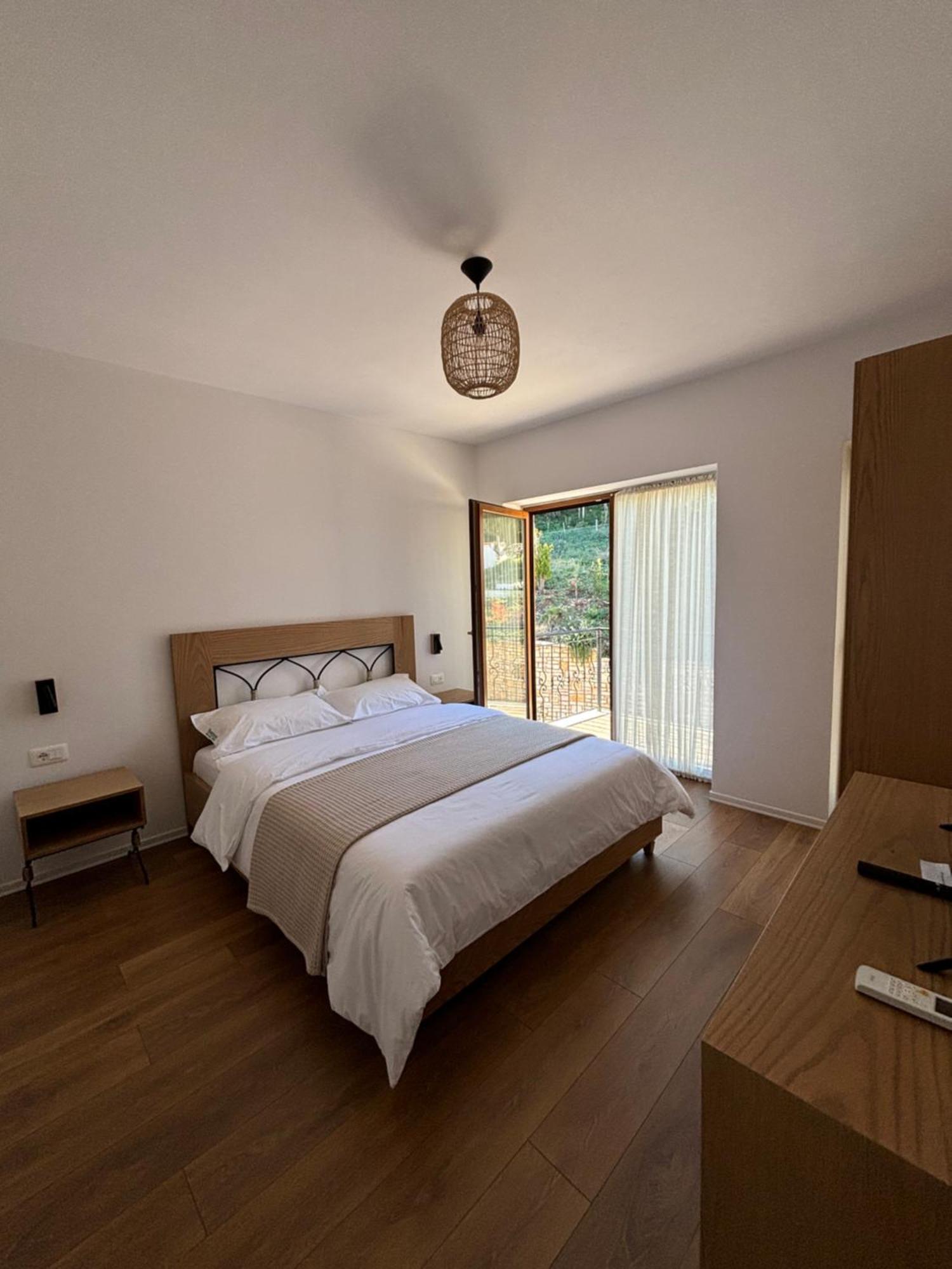 Gle-Alb Agrotourism Hotel Tepelene Exterior foto